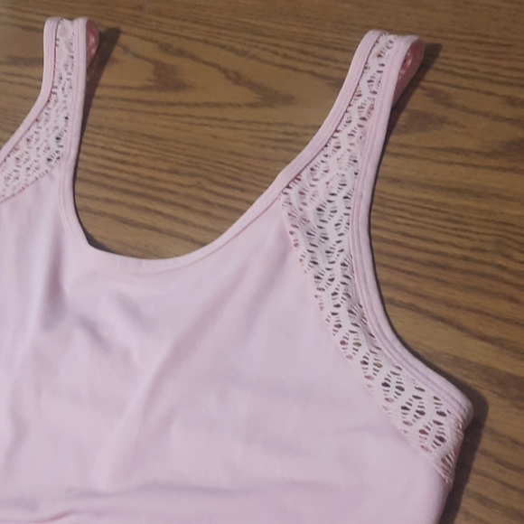 Fabletics Demi lace wrap-back wicking pink tank size large 10-12 - Picture 5 of 9